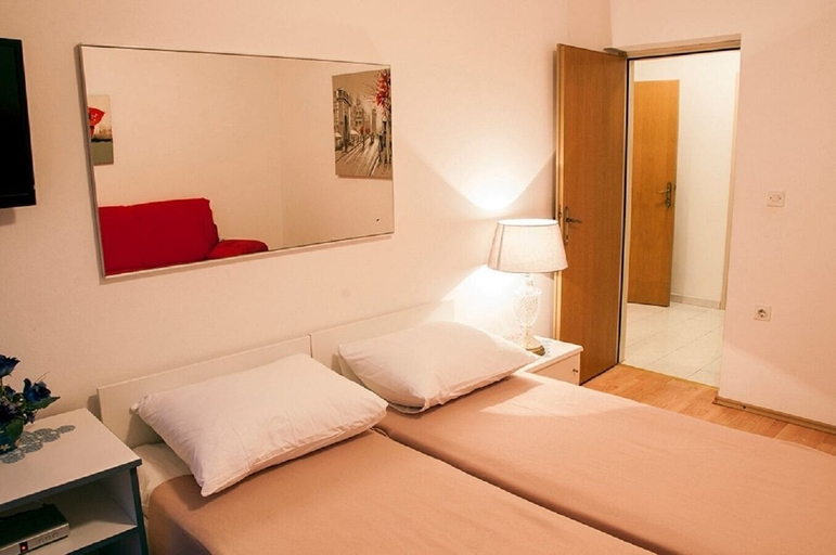 Room 4, Apartments Erikas, Novalja