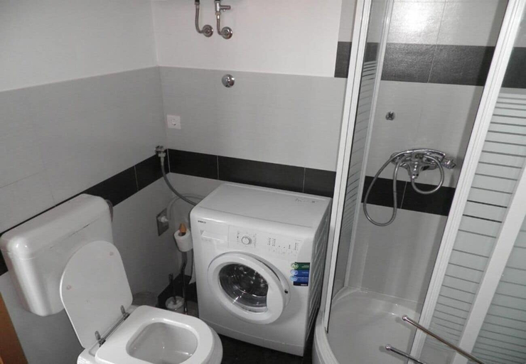 Bathroom 3, Apartments Sora, Preko