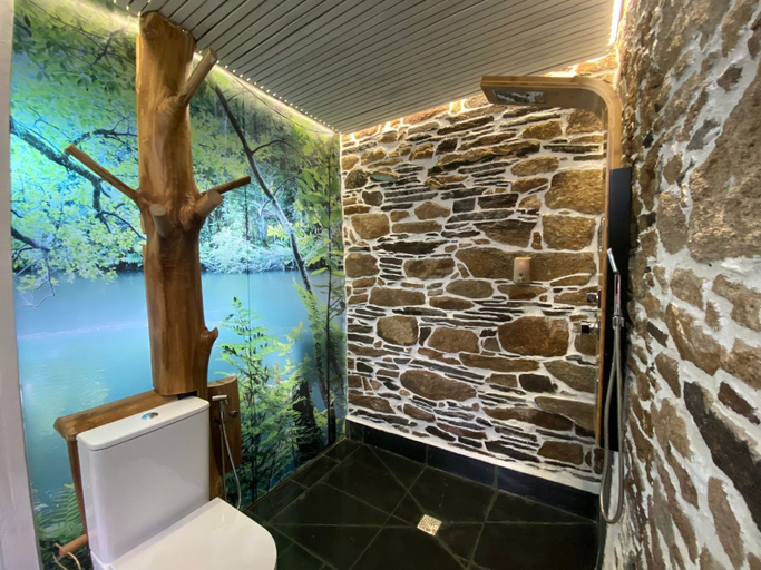 Bathroom 4, O Forno de Catuxa, Lugo