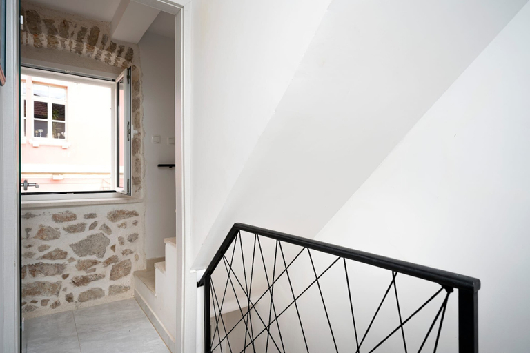 Others 5, Apartments Lotti 2, Stari Grad