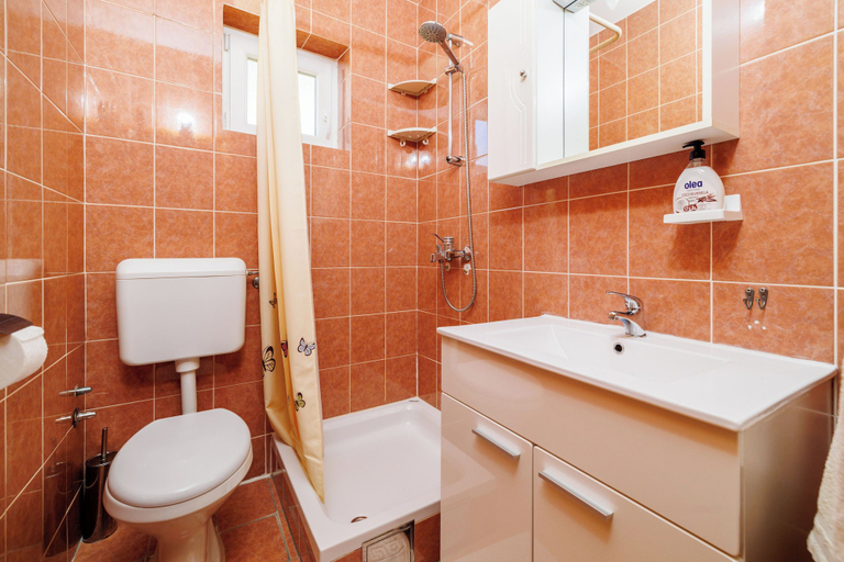 Bathroom 4, Apartments Ruzica F, Lopar/Supetarska Draga
