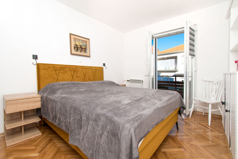Room 2, Apartment Orange Tree, Seget