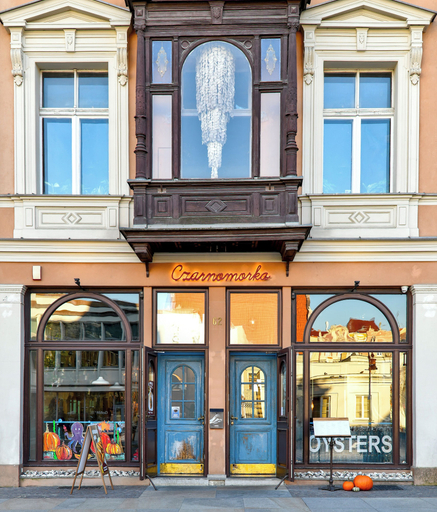 Primary image