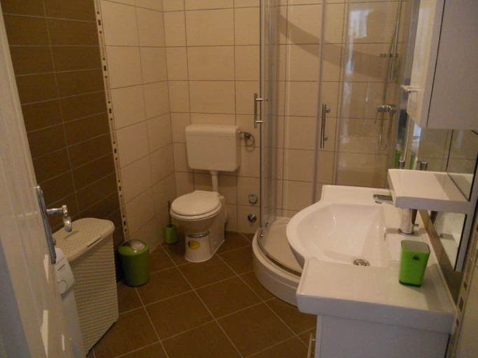 Bathroom 2, Apartments Depa, Vodice