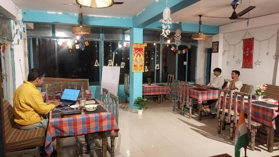 Dining 4, Hotel Freedom Palace, Kangra