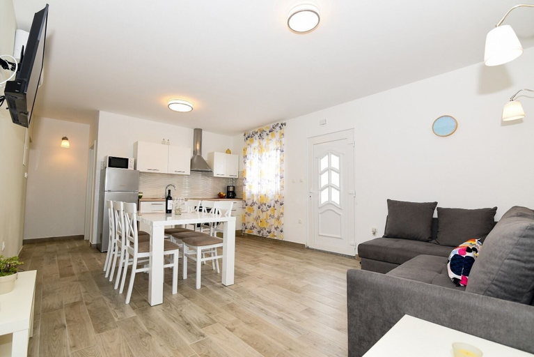 Others 5, Apartment Gordana Mar, Nin