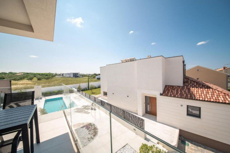 Others 5, Apartments Vrsi, Nin
