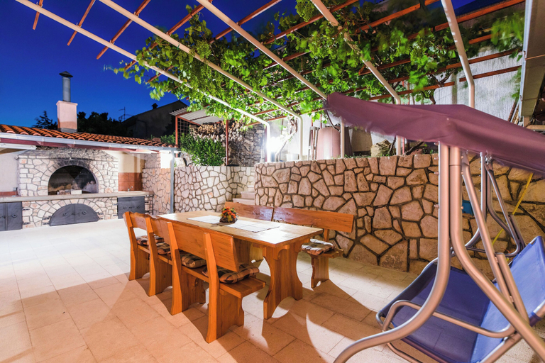 BBQ/picnic area 5, Villa Roko, Novi Vinodolski