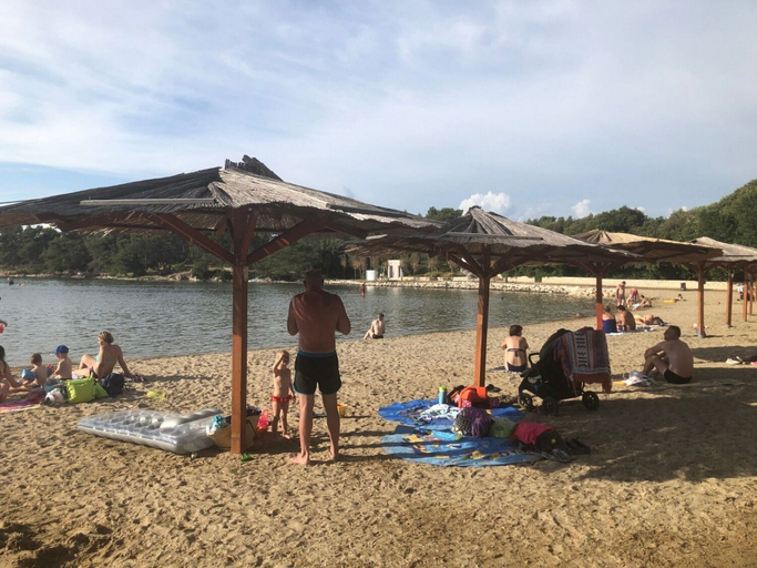Beach 2, Apartments Antonija and Robert, Nin