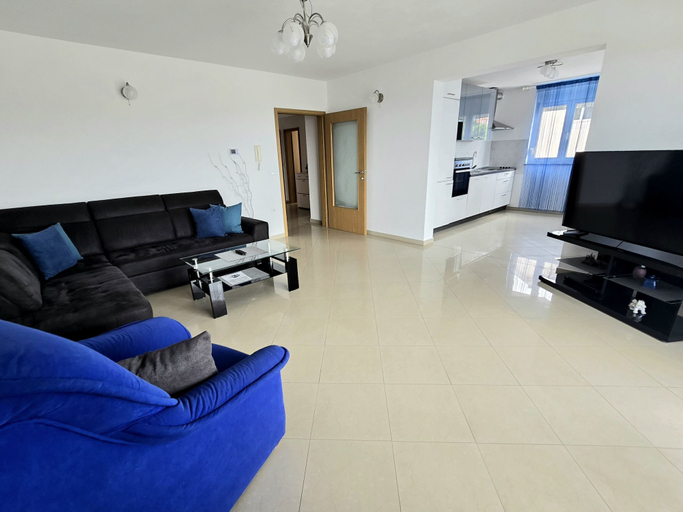 Others 5, Apartment Letica, Kastav