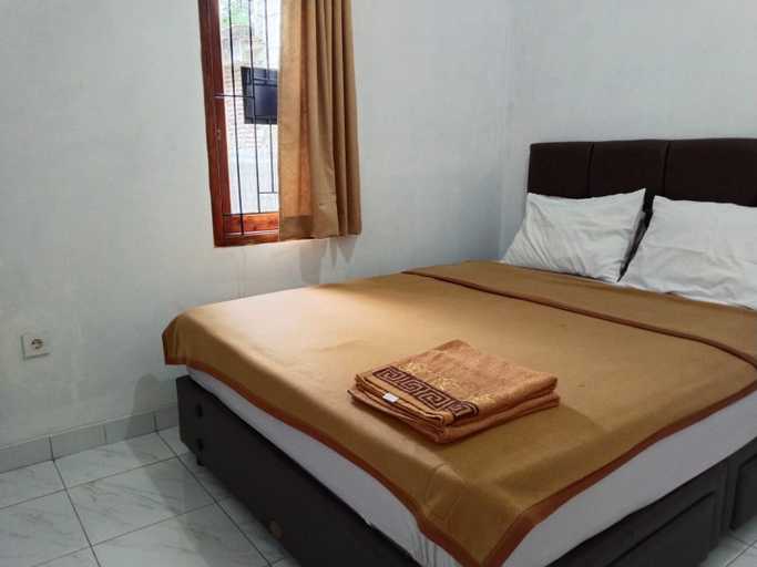 Others 2, Imah Baba Homestay, Serang