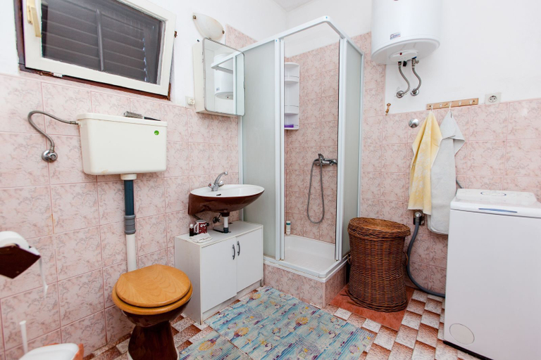 Bathroom 3, Apartments Jere, Marina