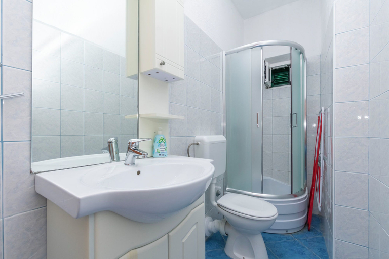 Bathroom 5, Apartments Marko, Omiš