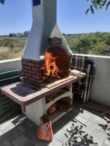 BBQ/picnic area, Apartment Jasmina, Nin