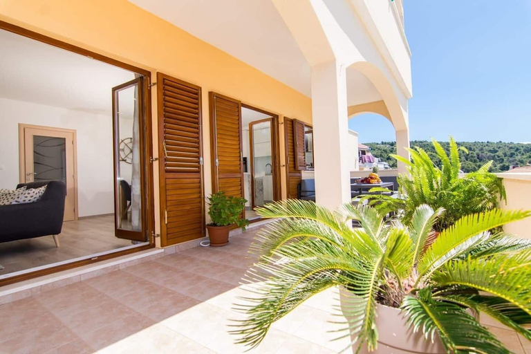 Others 4, Apartment Tom, Trogir