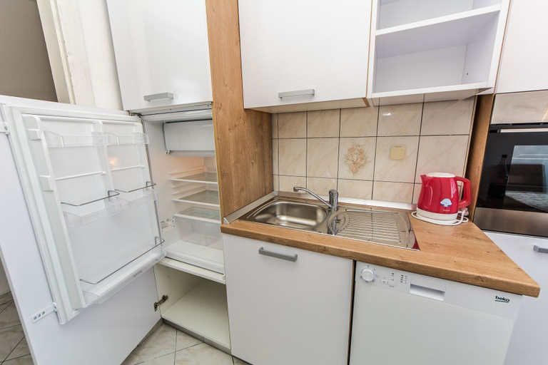 Others 5, Apartment Dragica, Split