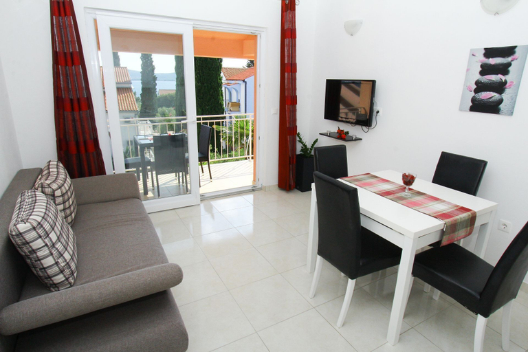 Others 4, Apartments Renato, Sveti Filip i Jakov