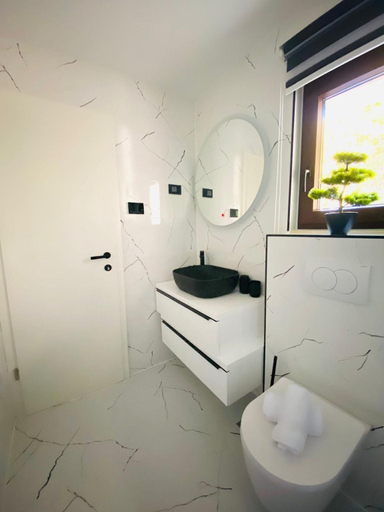 Bathroom 2, Apartment Daria, Postira