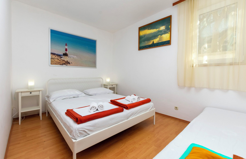 Bedroom 2, Apartments Ivo, Omiš