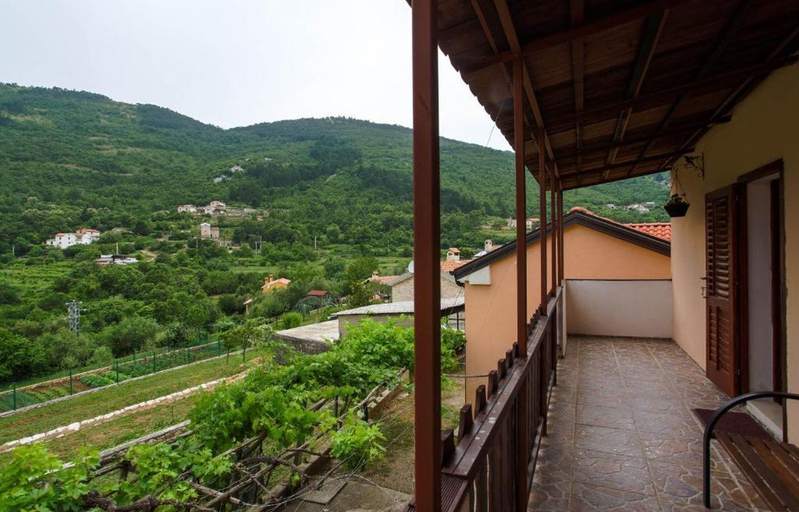 Balcony, House Golovik, Mošćenička Draga