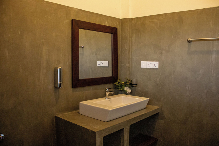 Bathroom 4, Casa Samaya, Boutique Beachfront Hotel in Weligama, Weligama