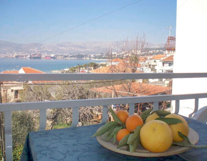 Others 5, Apartment Biserka, Okrug
