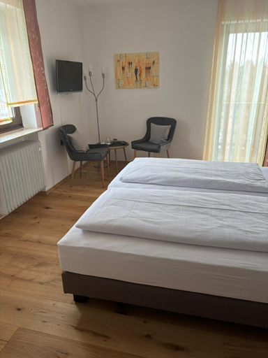 Bedroom 4, Gasthof zur Burgruine, Bayreuth