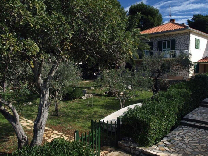 Courtyard 5, Apartment Jak, Marina