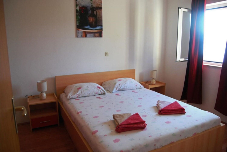 Bedroom 2, Apartments Krila, Lumbarda