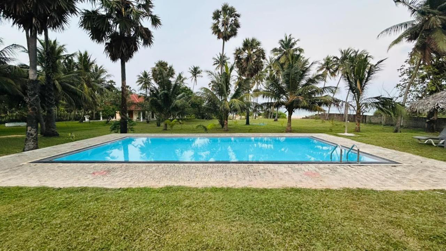Sport & Beauty, 108 Palms Beach Resort, Trincomalee Town and Gravets