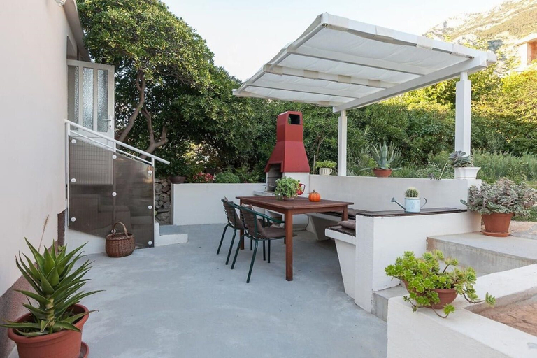 BBQ/picnic area 3, Apartment Alta, Makarska