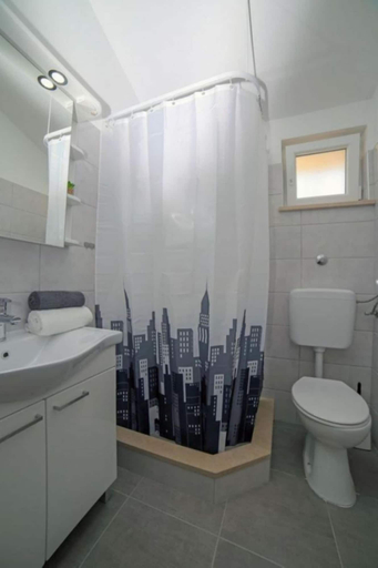 Bathroom 3, House Fani, Postira