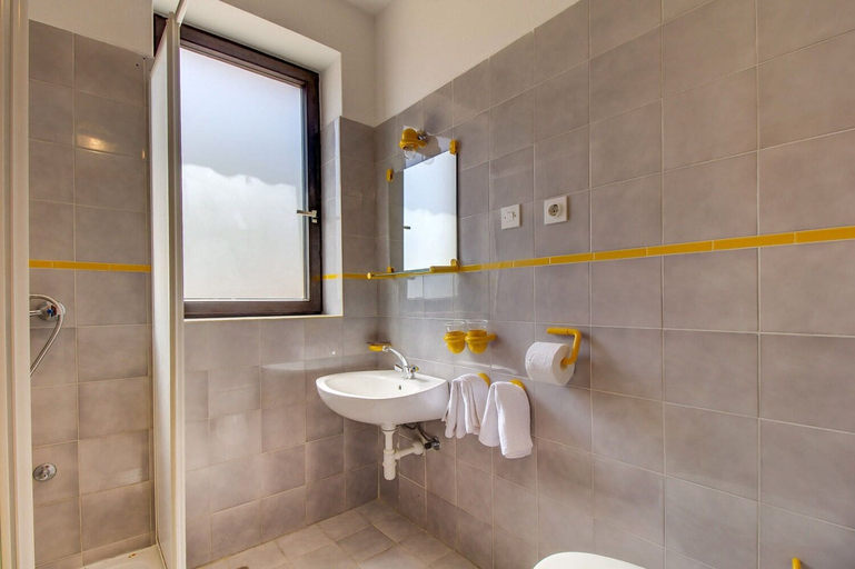 Bathroom 5, Apartments Eli, Mali Lošinj