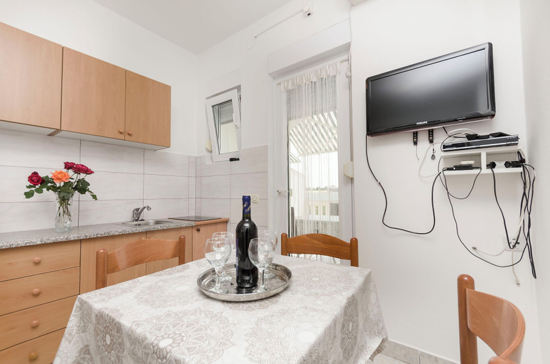 Private kitchen 4, Apartments Pejo, Vodice