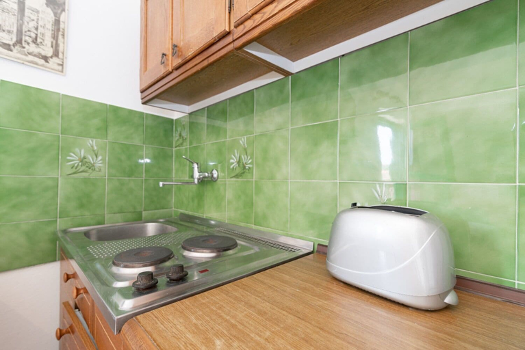 Private kitchen 4, Apartments Sonja, Kali
