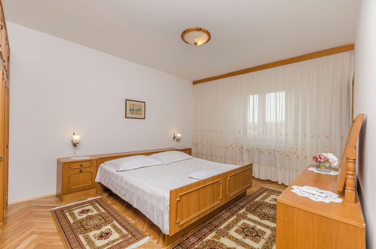Room 2, Apartment Goran Center, Vodice