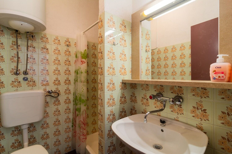 Bathroom 4, Apartment Ivope, Supetar