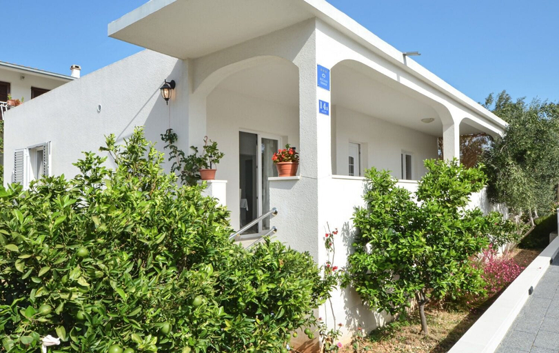 Exterior & Views, House Pazanin, Marina