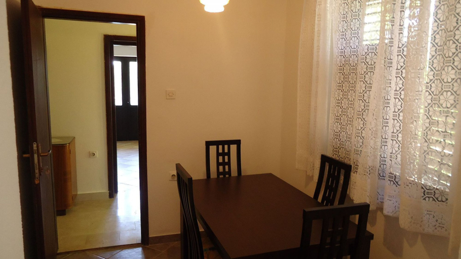Dining, Apartment Pava, Šolta