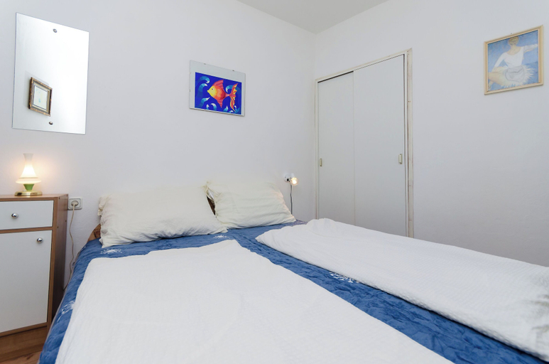 Room 5, House Ana, Krk
