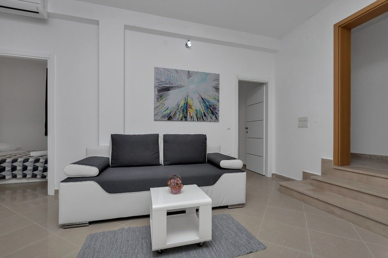 Others 5, Apartment Petar, Makarska