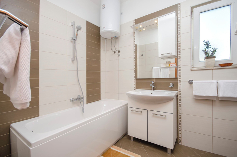 Bathroom 4, Apartments Maris, Vodice