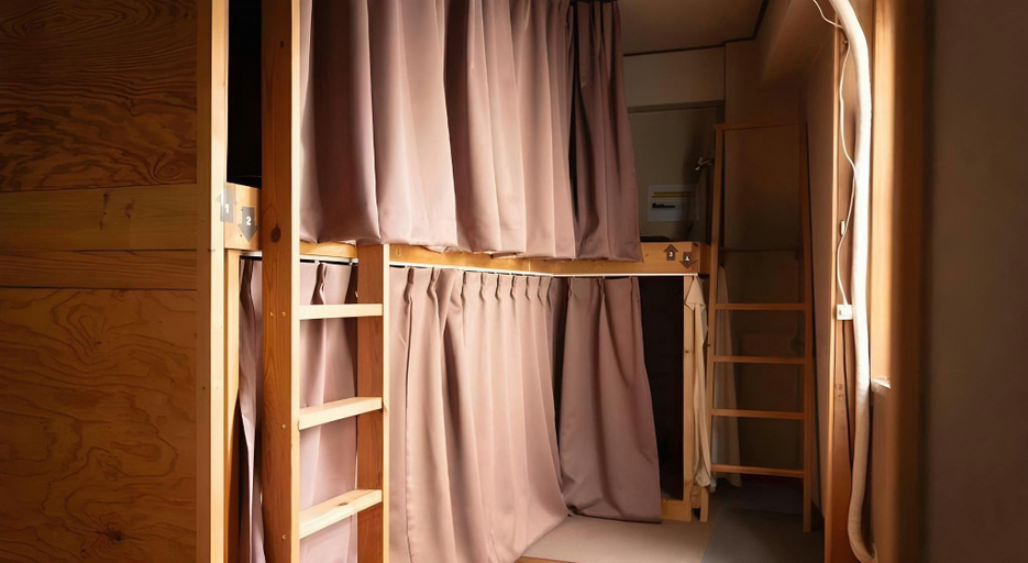Bedroom 2, Local Knot Backpackers, Nagano