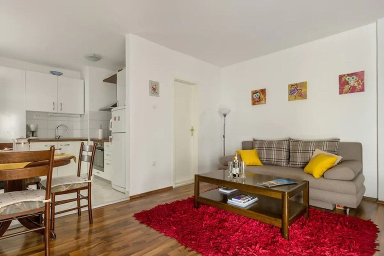 Others 4, Apartment Deni, Split