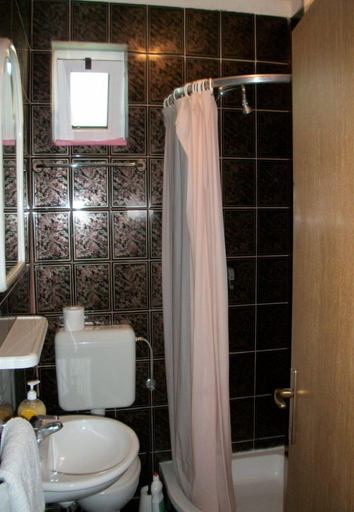 Bathroom, Apartments Midi, Zadar