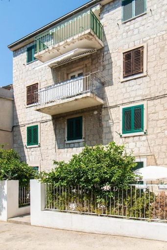 Exterior & Views 2, Apartments Centre In Stone House, Split