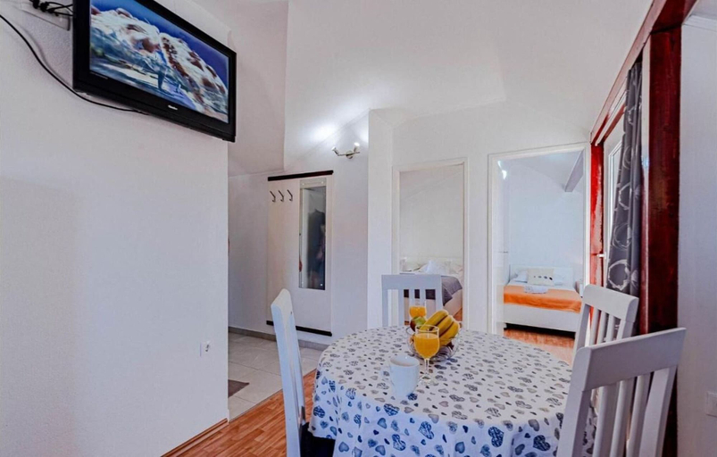 Others 5, Apartment Niks, Vela Luka