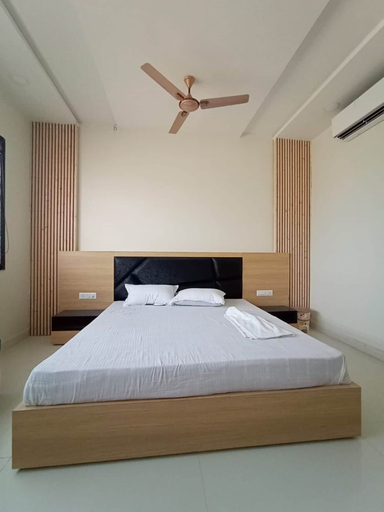 Bedroom 2, The Ritu's Resort Shikohabad, Firozabad