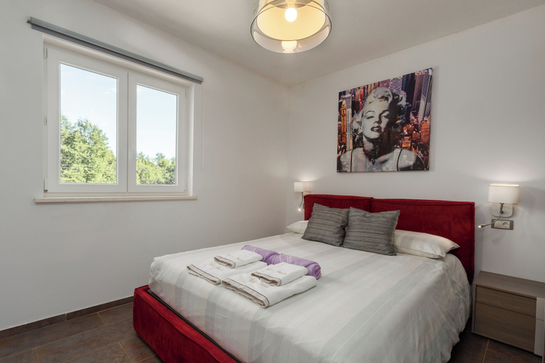 Primary image 3, Apartments Cetri Hrasta, Pićan