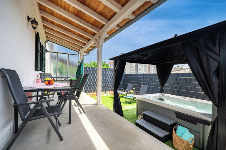 Spa 4, House Cute House With Jacuzzi, Dugi Rat